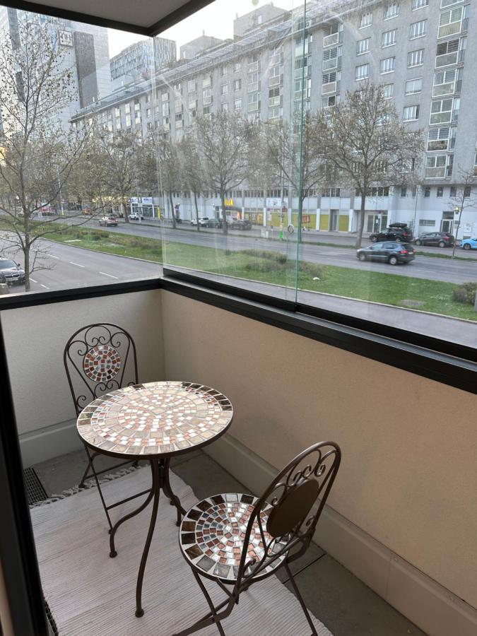 Amazing City Center Apartment Vienna Esterno foto