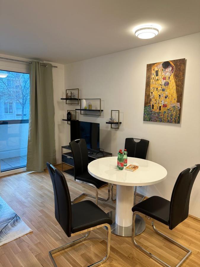 Amazing City Center Apartment Vienna Esterno foto